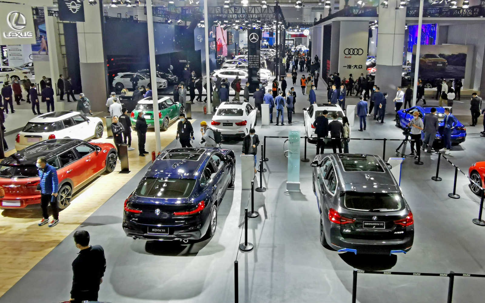 Chinese auto market witnesses robust rebound