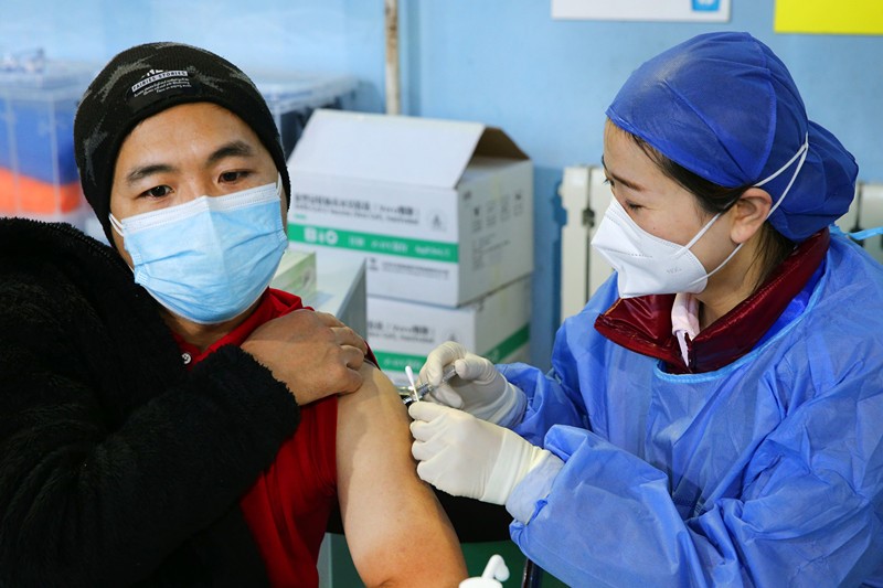 China's COVID-19 vaccination tops 9 million