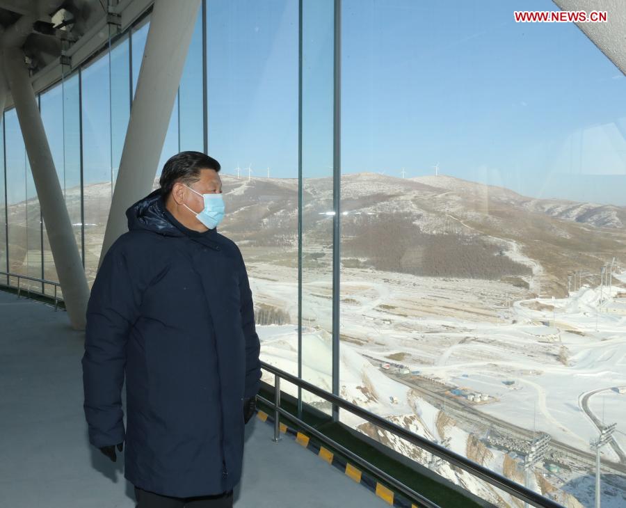 Xi emphasizes boosting winter sports through tech innovations