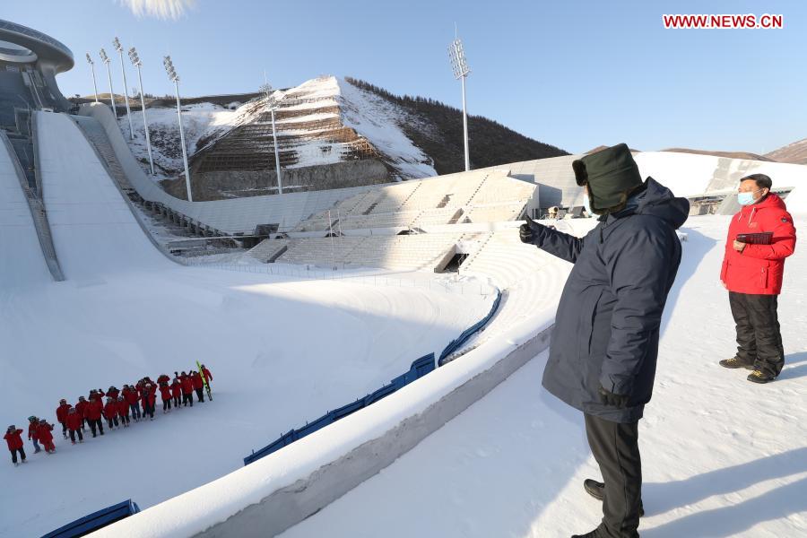 Xi emphasizes boosting winter sports through tech innovations