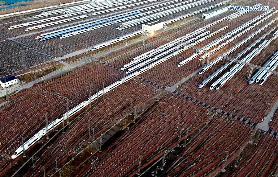 Workers carry out maintenance work, epidemic precaution for trains in preparation for Spring Festival travel rush