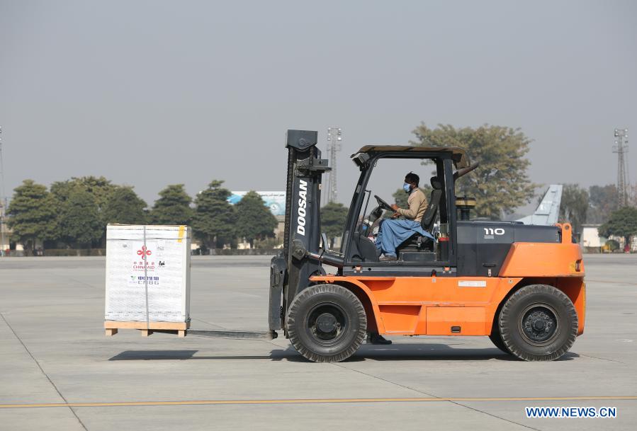 China-donated COVID-19 vaccines handed over to Pakistan