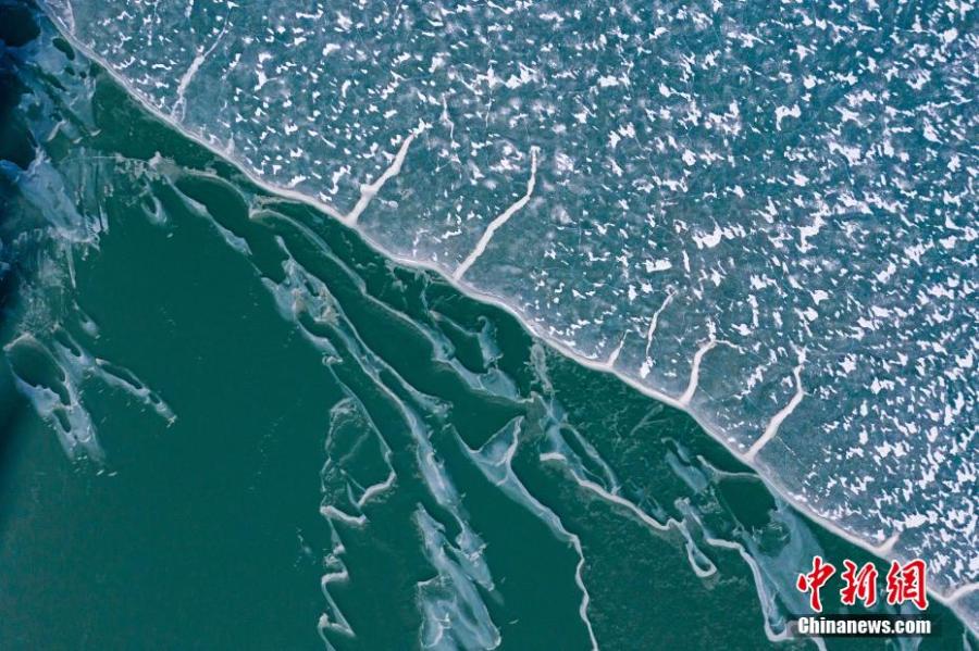 Breathtaking winter view of Tibet's Ranwu Lake