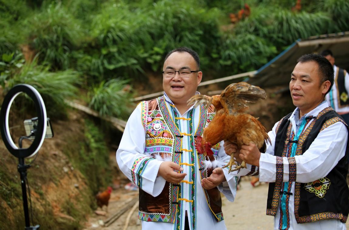 China's 823 poor counties achieve total online retail sales of over 300 billion yuan