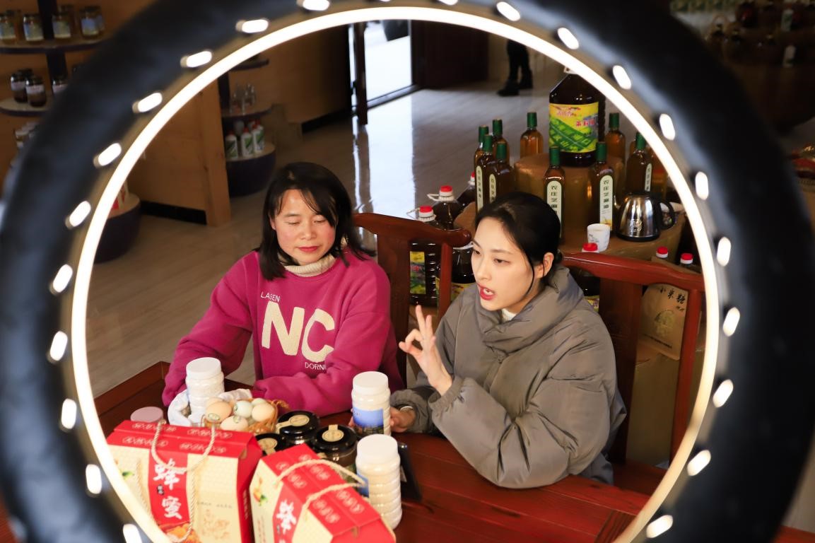 China's 823 poor counties achieve total online retail sales of over 300 billion yuan