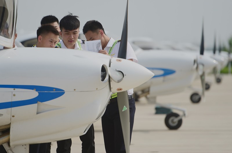 Trade volume between China and 17 CEECs exceeds 100 bln USD for first time