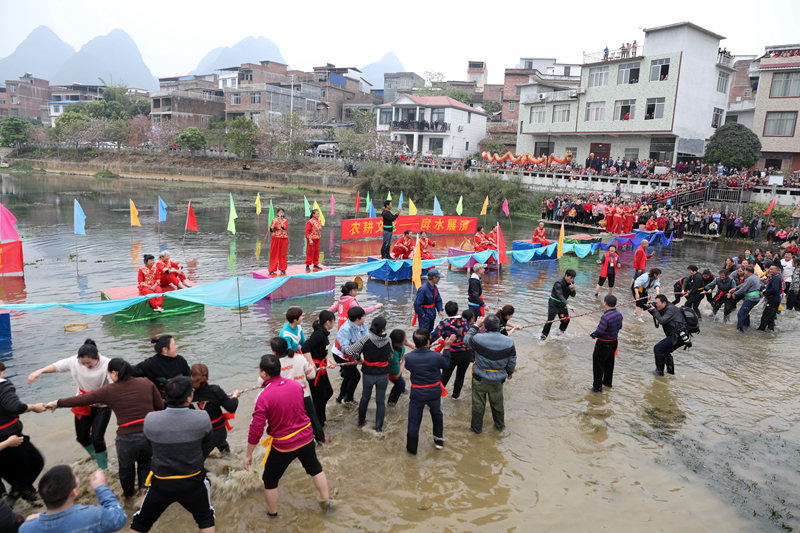 Residents in south China’s Guangxi stage folklore performances to pray for a bumper harvest