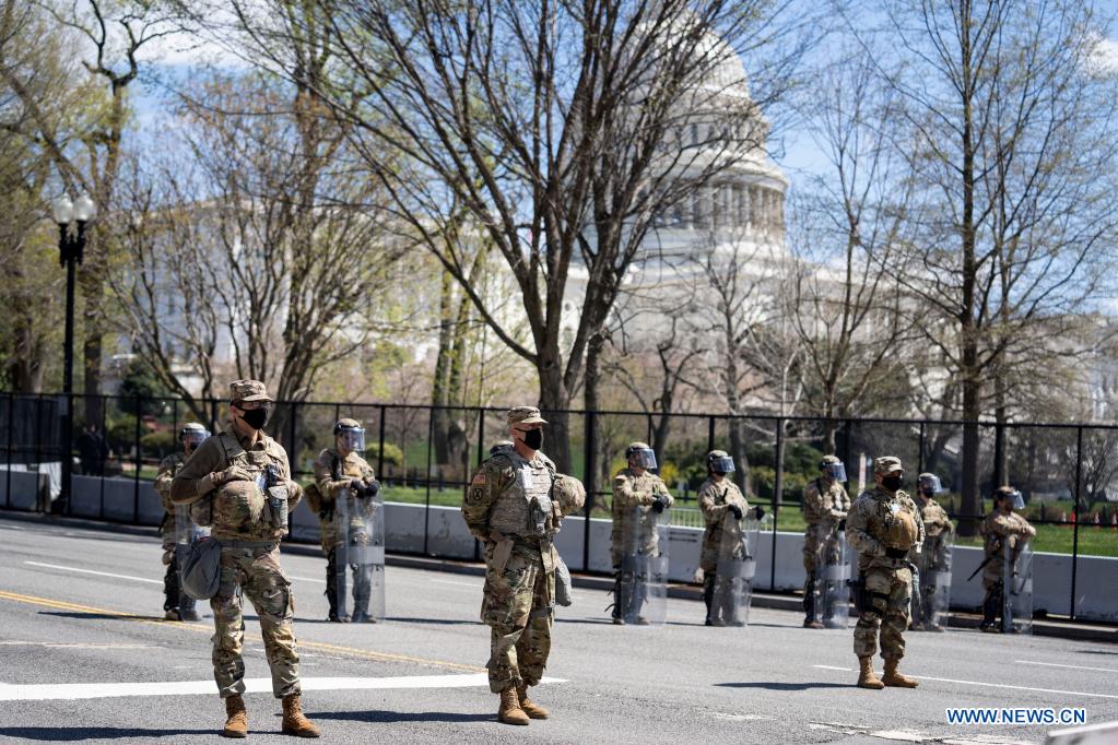 U.S. Capitol lockdown lifted after one officer, suspect killed in vehicle attack
