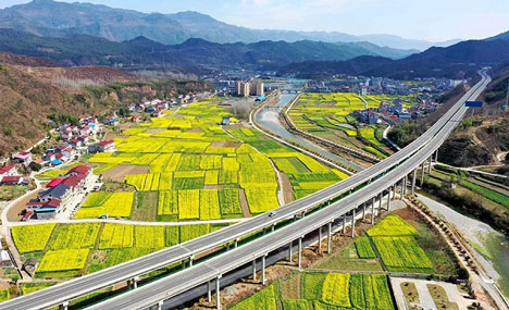 Expressways drive China into a prosperous future