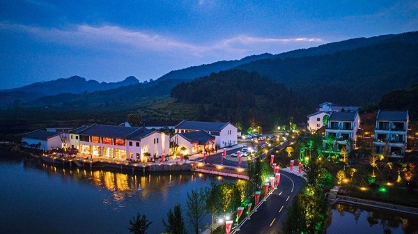 Town in Hunan carves own path to success