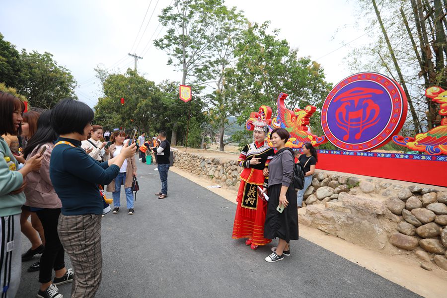 People of the She ethnic group celebrate traditional Shangsi Festival in Fujian province