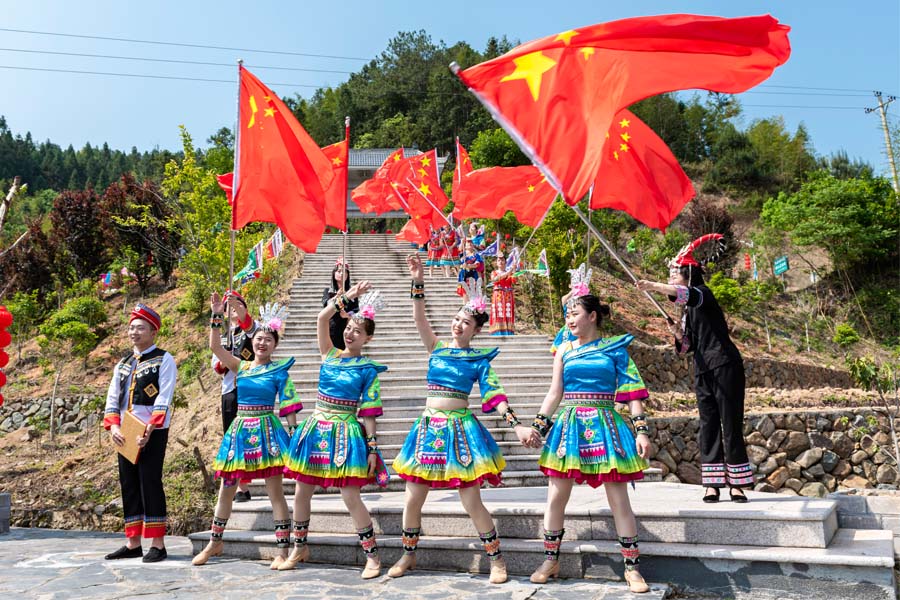 People of the She ethnic group celebrate traditional Shangsi Festival in Fujian province