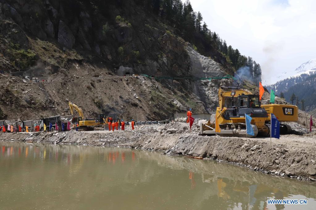 CPEC hydropower project achieves second-stage river closure