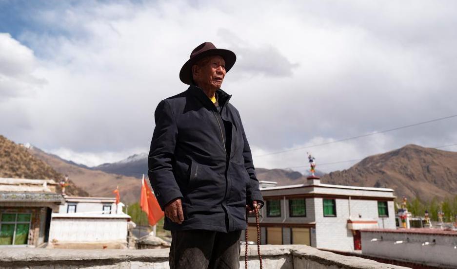 Former serf's life turns on new page in Tibet