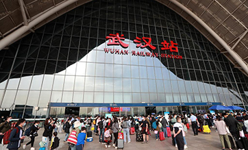 China sees robust tourism during May Day holiday