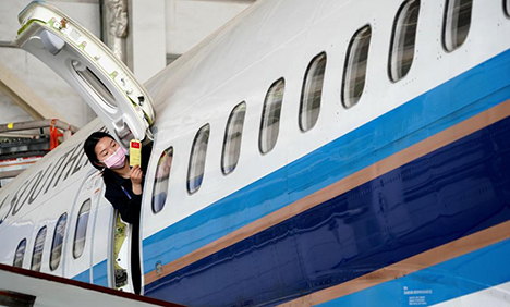 Pic story of female mechanic in Henan
