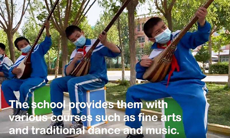 See happy faces of Uygur students in Xinjiang