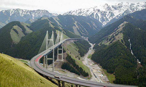 Magnificent views of Guozigou Bridge in Xinjiang