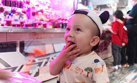 Smiling kids in Xinjiang