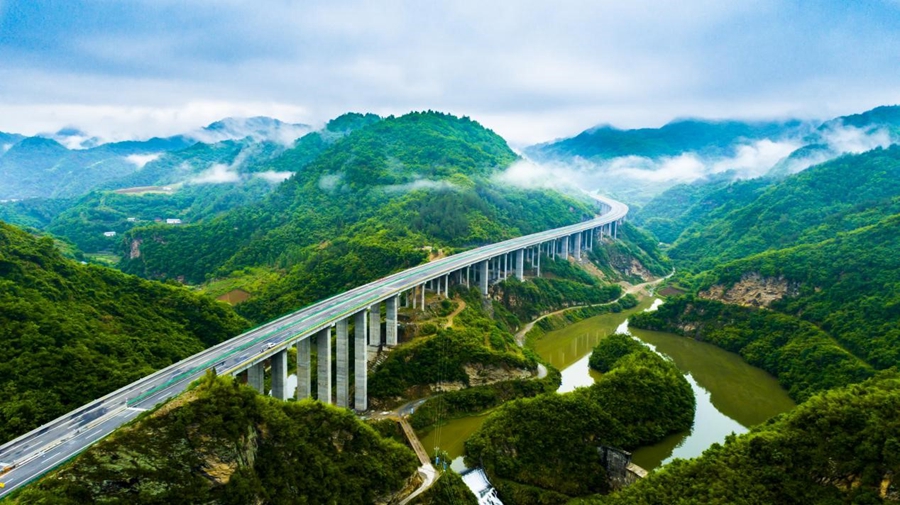 Highways become a fantastic window on China’s development, vitality