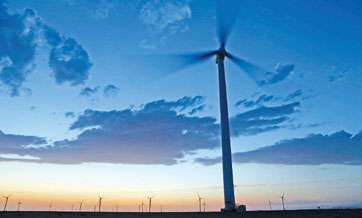 Wind, solar resources-rich Xinjiang helps China's carbon neutrality efforts