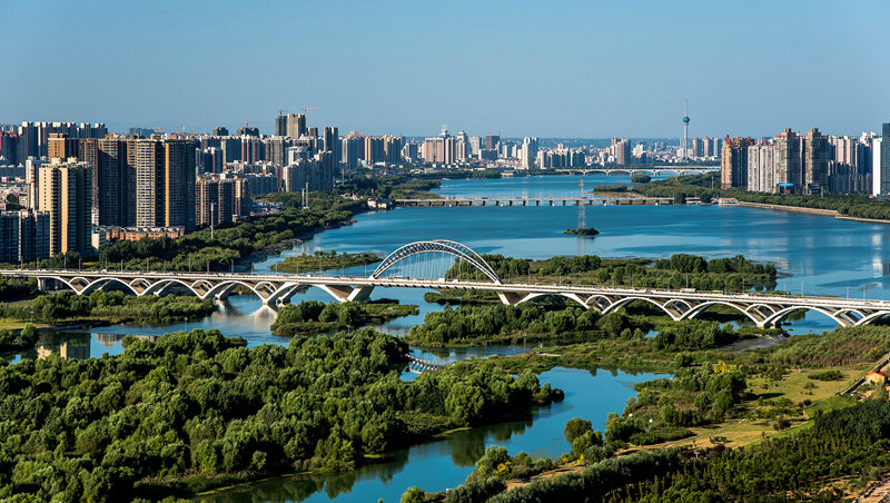 China's Luoyang adorned with green oases