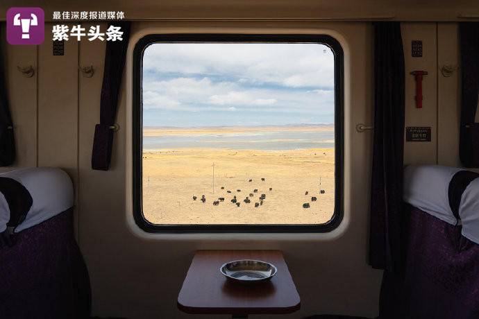 Photographer showcases China's distinct sceneries from train windows