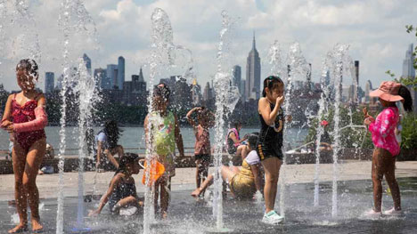 New York undergoes heat waves with cooling centers open