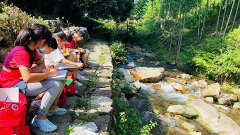 Summer study tours become popular choice for Chinese parents