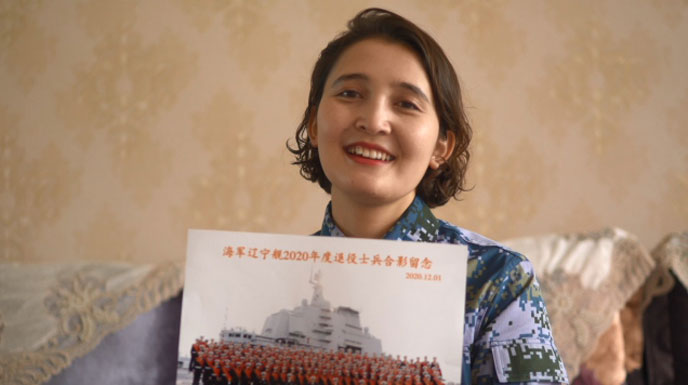 Kazakh girl in Xinjiang realizes dream of joining navy