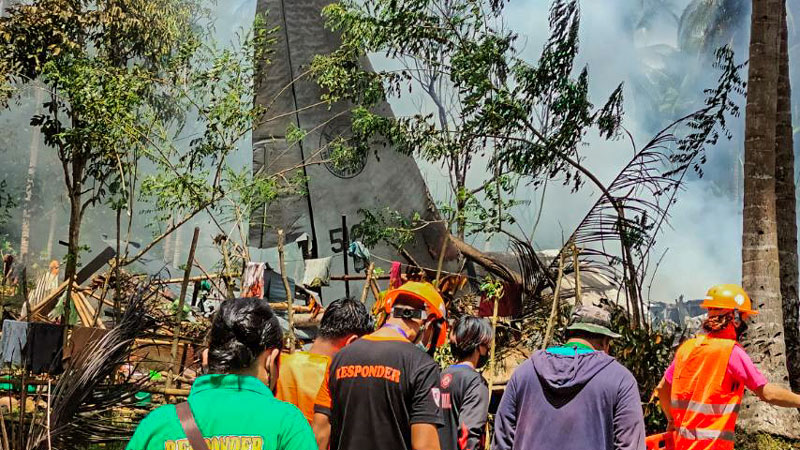 Second-hand U.S. aircraft kills 53 in Philippine military plane crash