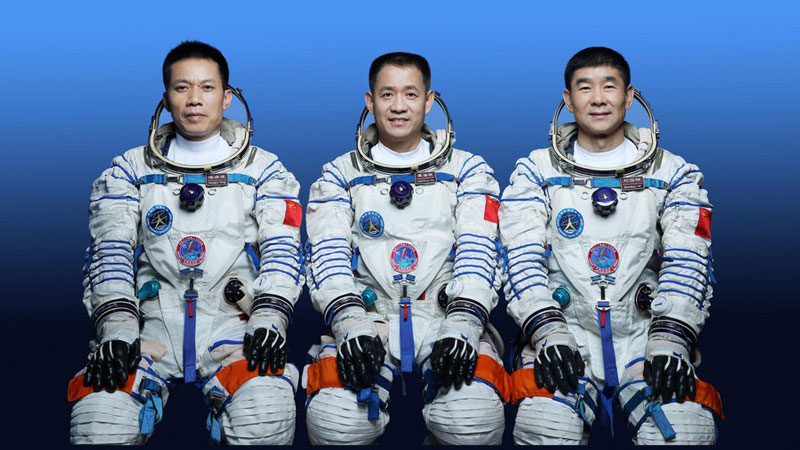 Homemade spacesuits ensure safety of Chinese astronauts in space