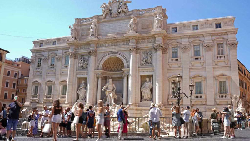 Italy strives for balance to make tourism more sustainable after pandemic