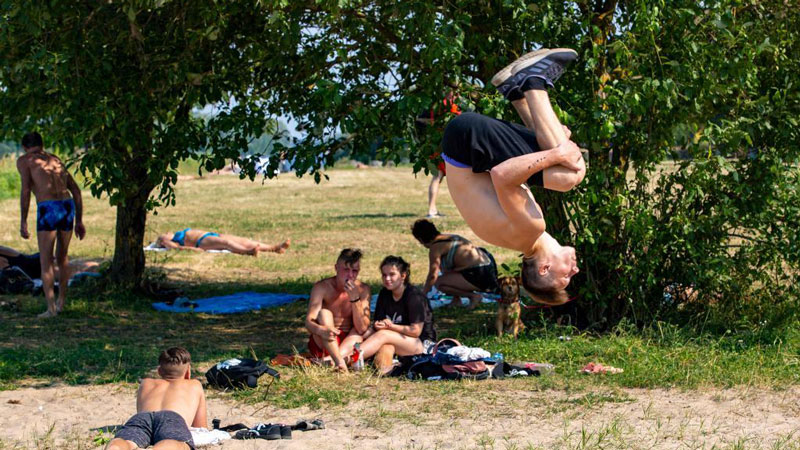 Latvia issues red heat warning