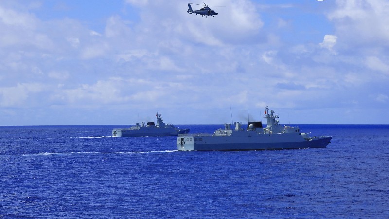 Guided-missile frigates leave for far-sea training