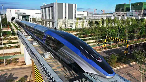 World's first 600 km/h high-speed maglev train rolls off assembly line