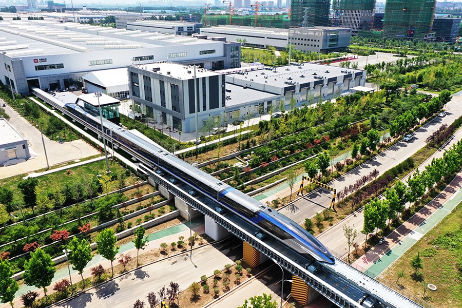 China unveils world's first 600 km/h high-speed maglev train