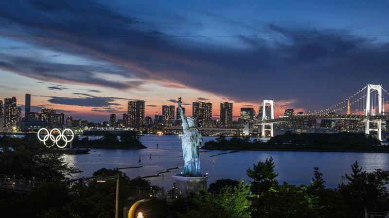 Night view of Tokyo Bay in Tokyo