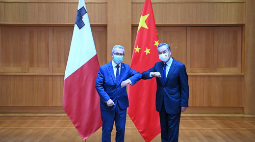 Chinese, Maltese FMs hold talks on boosting cooperation