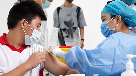 Over 1.56 bln doses of COVID-19 vaccines administered in China