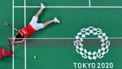 Chinese shuttler Chen Yufei wins Olympic women's singles gold