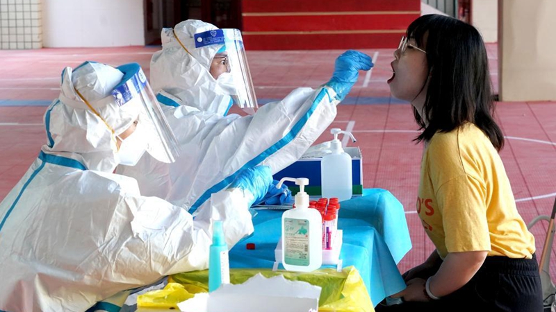 Nucleic acid test conducted in Zhengzhou