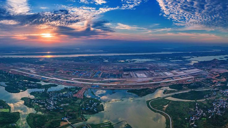 China quickens pace in building modern airport system