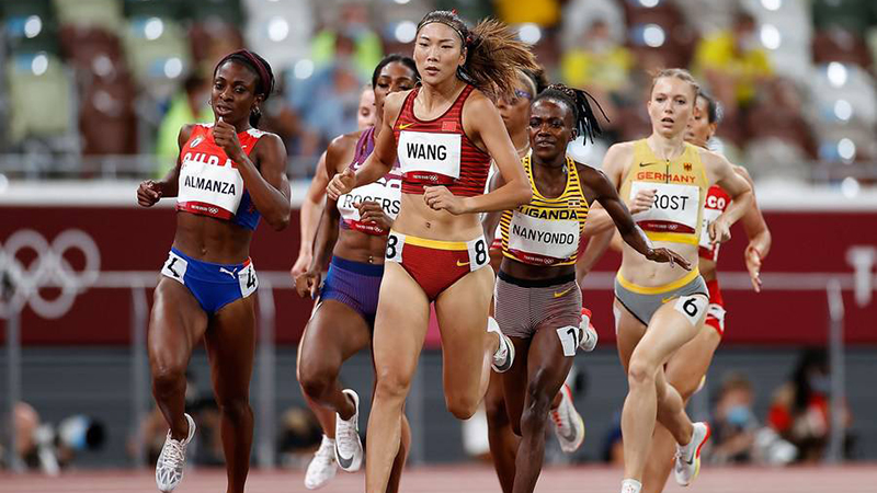 Chinese move beyond "gold medal only" mentality