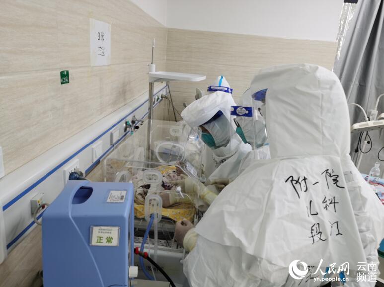 Mother with COVID-19 gives birth to triplets in China
