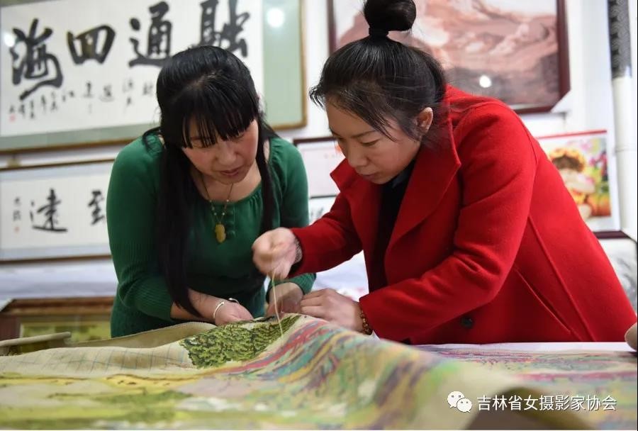 Free training programs launched by NE China’s Jilin province help rural women embrace better life