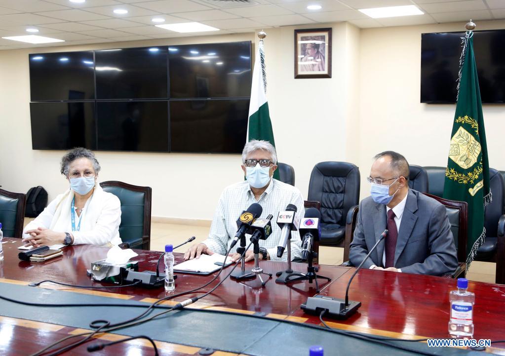 First batch of Chinese COVID-19 vaccine through COVAX facility handed over to Pakistan