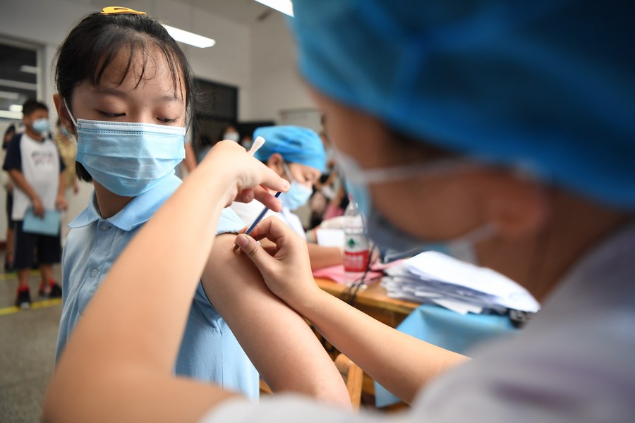 Over 1.84 bln doses of COVID-19 vaccines administered in China