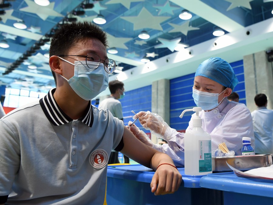 Over 1.92 bln doses of COVID-19 vaccines administered in China