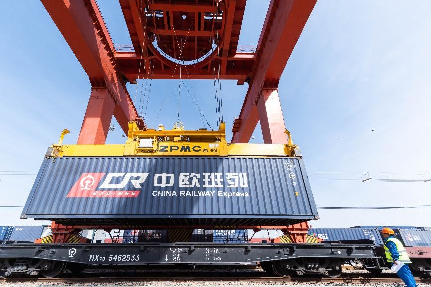 China-Europe freight trains make over 10,000 trips this year